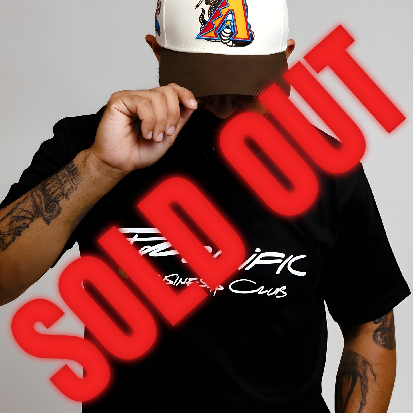 [SOLD OUT] Camiseta Prolific Business Club (Letters)